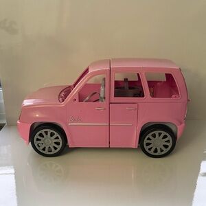 Mattel Barbie in Rock 'n Royals Super Star Limo Escalade 2010 Seats 6 Pink